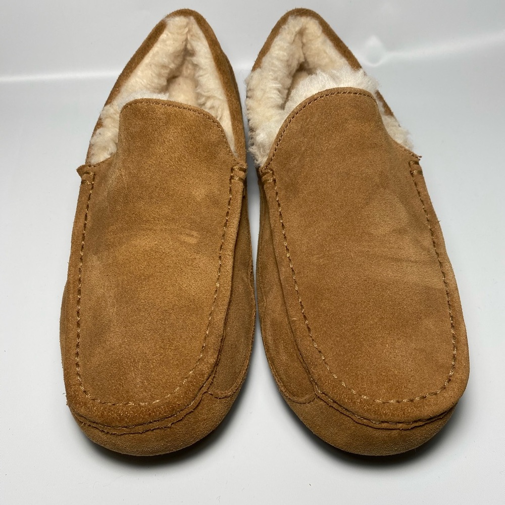 UGG Australia ASCOT 5775 Men's Chesnut Suede Sheepskin Lined Slippers SZ 8 NWOT